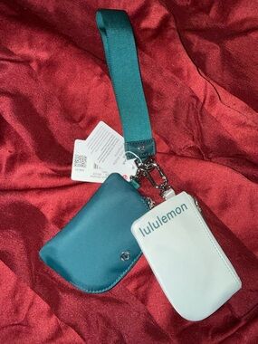 Lululemon Dual Pouch Wristlet Storm Teal/Vapor